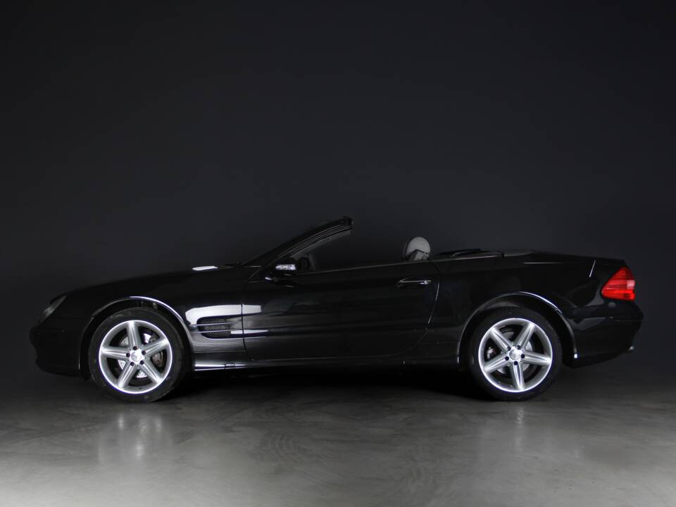 Imagen 13/38 de Mercedes-Benz SL 350 (2003)