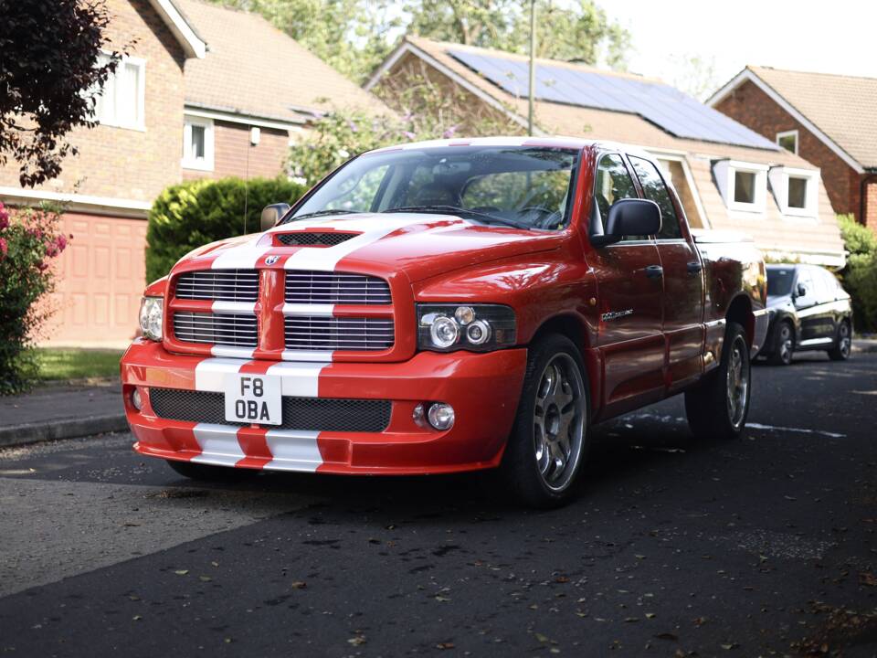 Image 10/82 of Dodge Ram SRT 10 (2005)