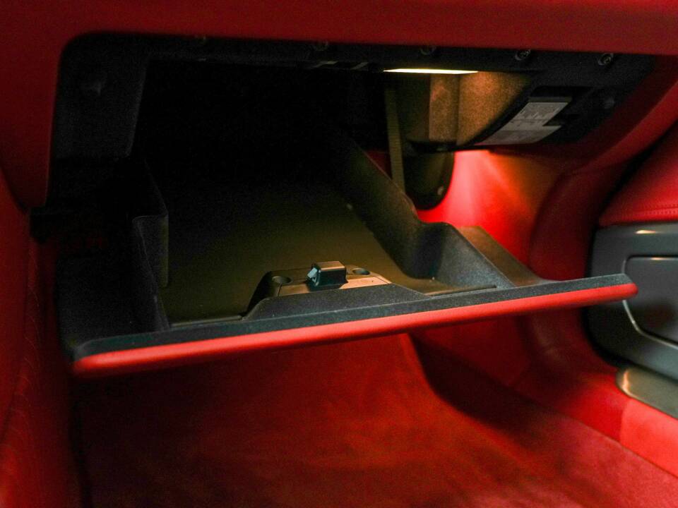 Bild 36/40 von BMW Z8 (2000)