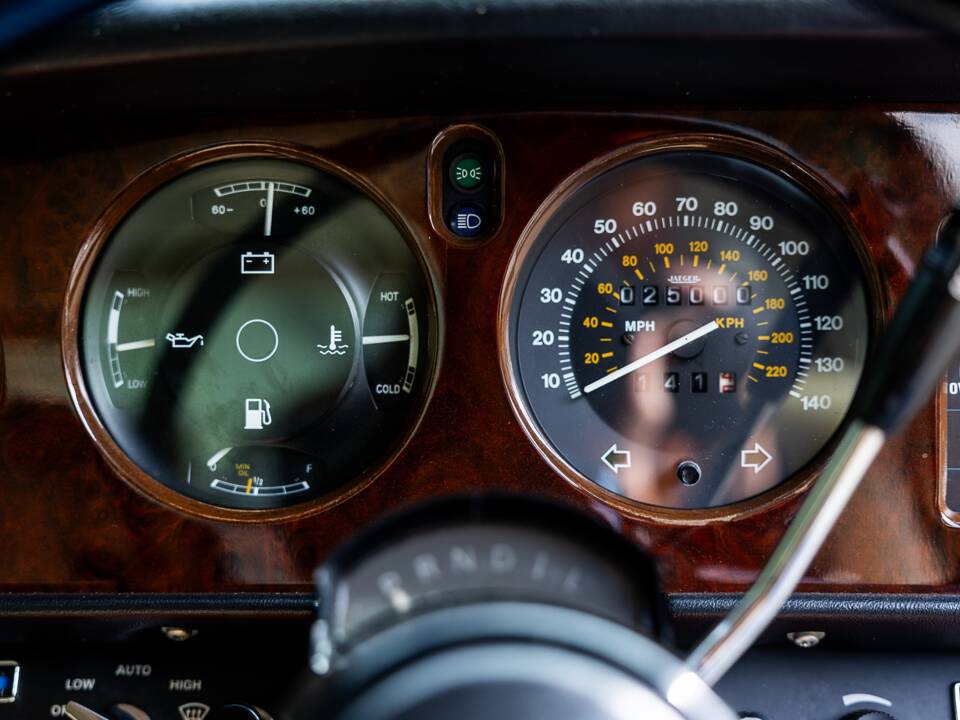 Immagine 50/50 di Rolls-Royce Silver Spirit (1981)