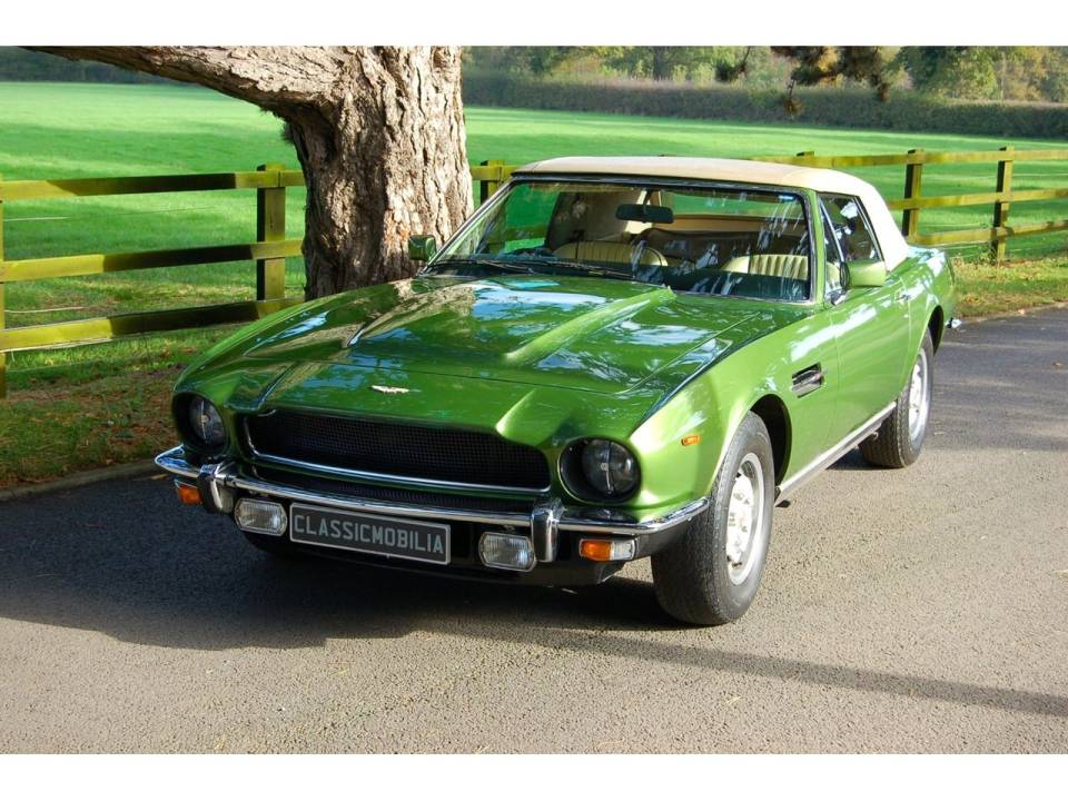 Bild 17/28 von Aston Martin V8 Volante (1981)