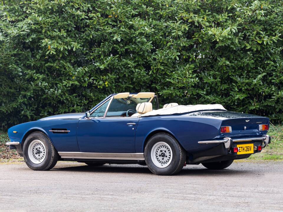 Bild 3/29 von Aston Martin V8 Volante (1980)