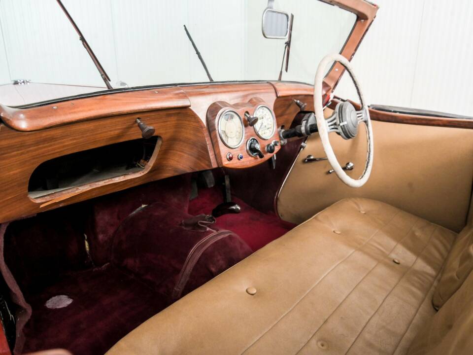 Image 12/50 of Triumph 1800 Roadster (1947)