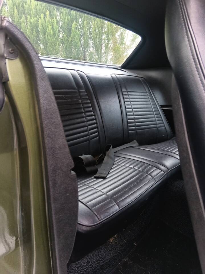 Image 8/27 of Dodge Challenger R/T (1970)