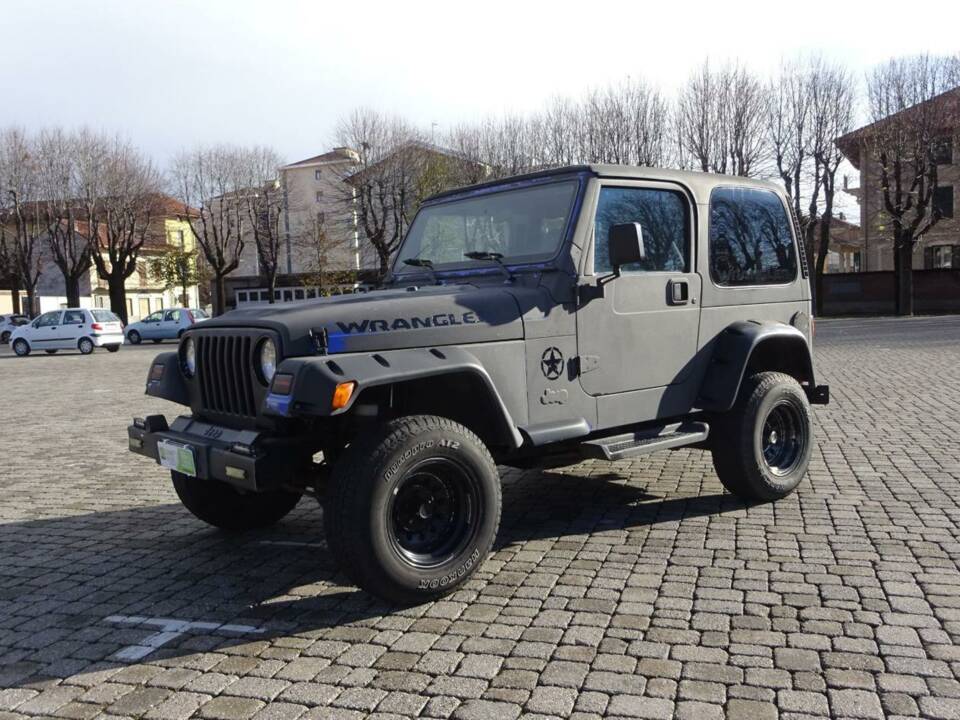 Immagine 33/42 di Jeep Wrangler SE 2.5 (1997)