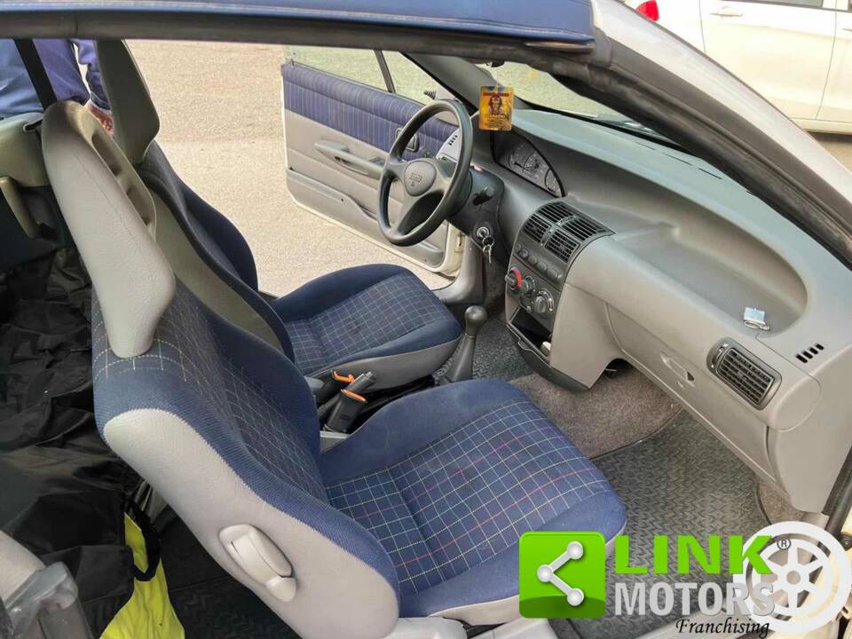 Image 10/10 of FIAT Punto Cabrio S (1995)