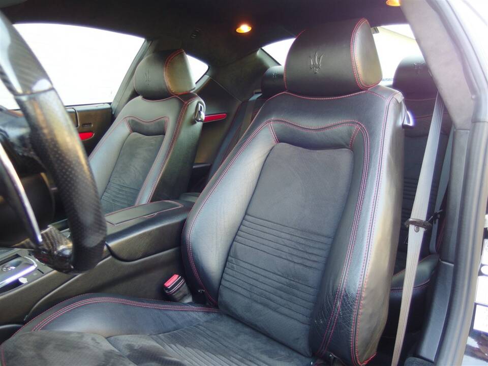 Bild 42/100 von Maserati GranTurismo S (2008)