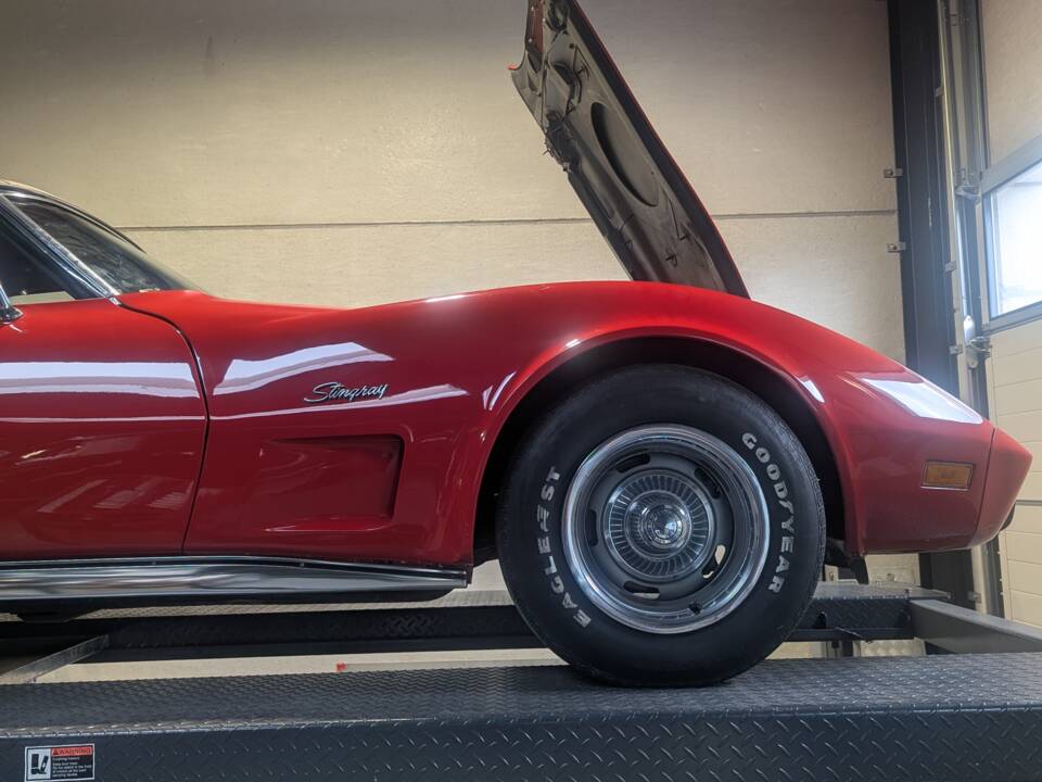 Image 27/50 of Chevrolet Corvette Stingray (1975)