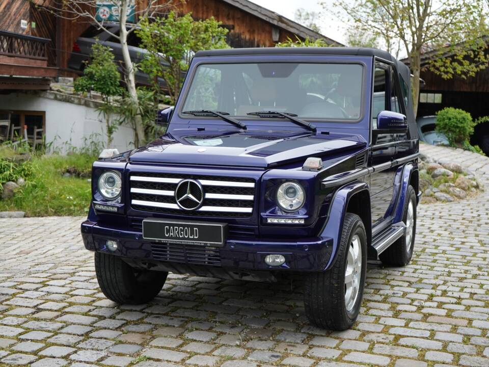 Image 3/17 of Mercedes-Benz G 500 (LWB) (2013)