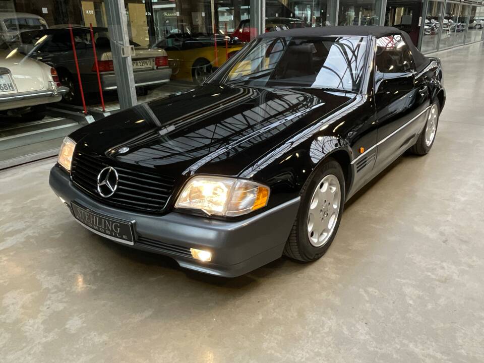 Image 51/53 of Mercedes-Benz 500 SL (1992)