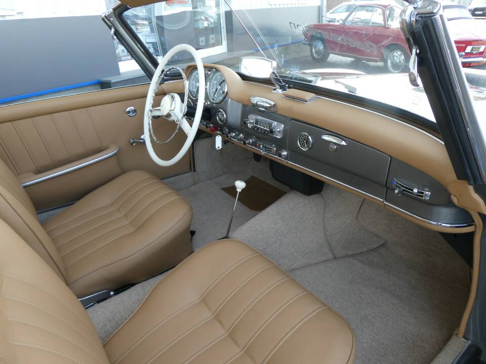 Image 12/30 de Mercedes-Benz 190 SL (1961)