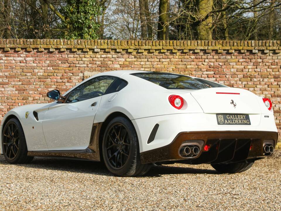 Image 2/50 de Ferrari 599 GTO (2011)