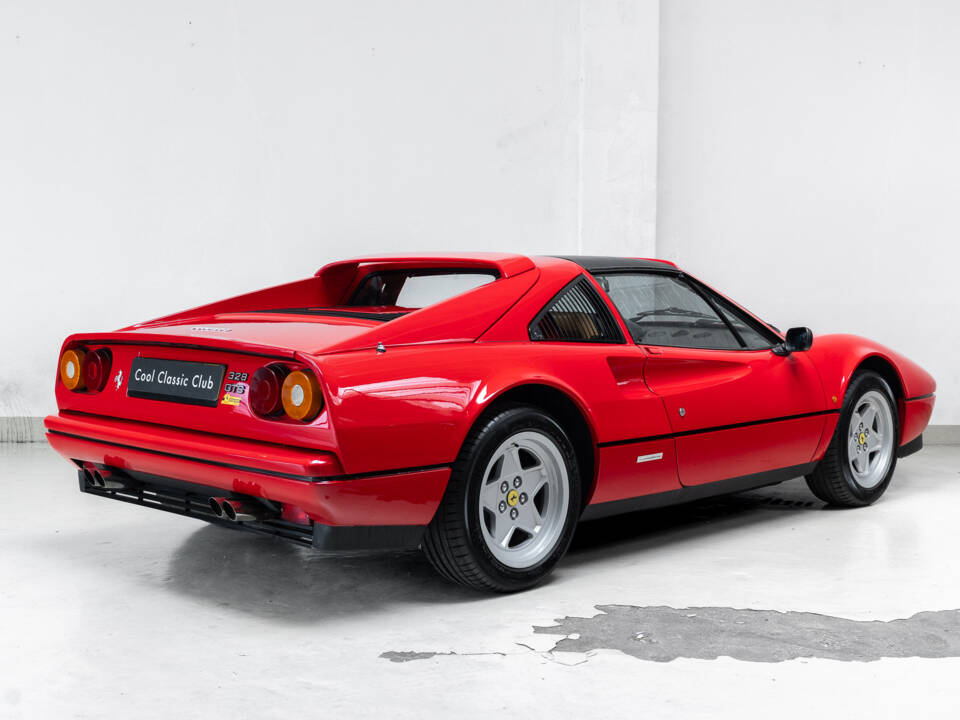 Bild 4/38 von Ferrari 328 GTS (1987)