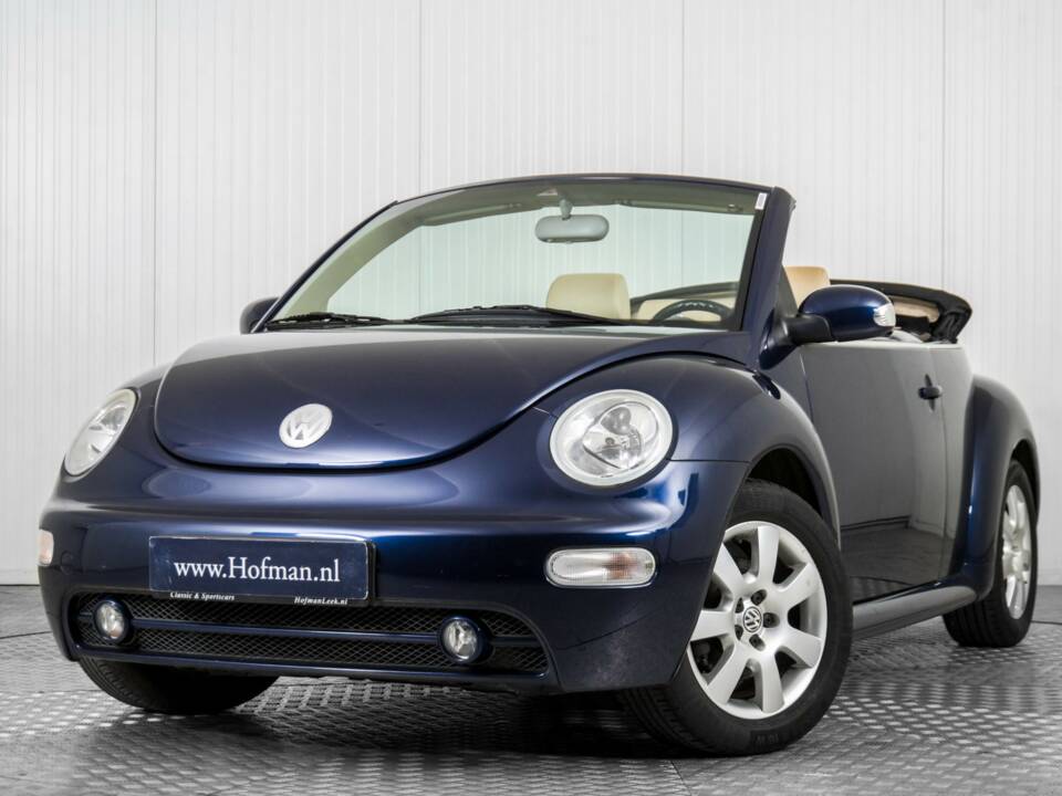 Immagine 3/50 di Volkswagen New Beetle 1.6 (2004)