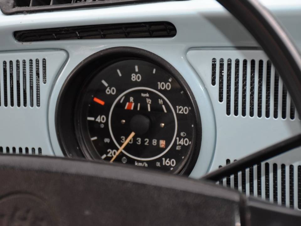 Image 26/34 de Volkswagen Beetle 1302 (1974)