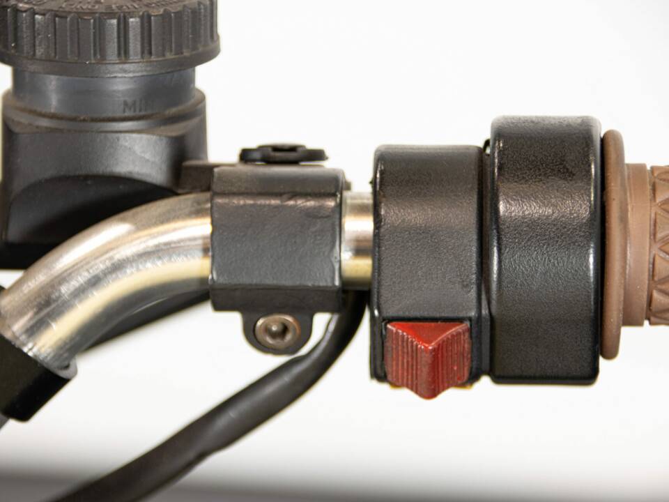 Image 50/50 of Moto Guzzi V 35 Imola II (1983)
