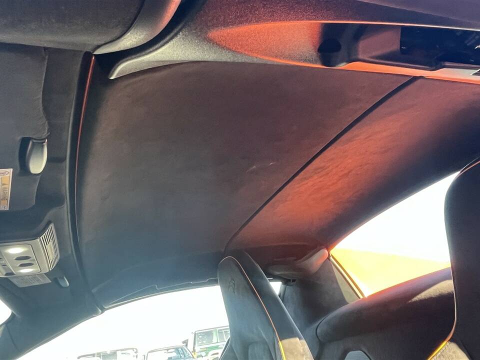 Bild 19/48 von McLaren 650S Spider (2014)