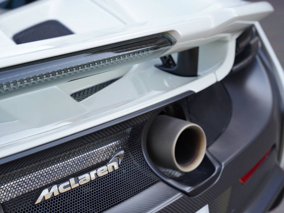 Afbeelding 40/50 van McLaren 675LT (2016)