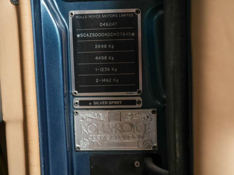 Image 33/48 of Rolls-Royce Silver Spirit (1983)