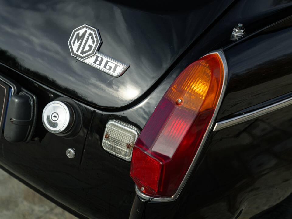 Bild 12/50 von MG MGB GT (1978)