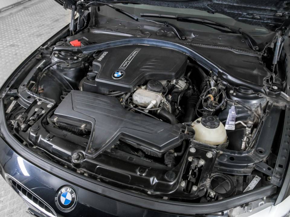 Immagine 45/50 di BMW 328i (2012)
