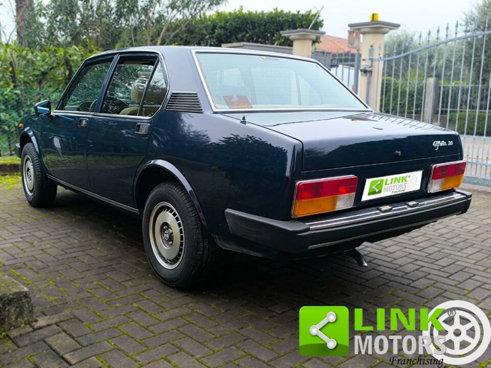 Bild 4/10 von Alfa Romeo Alfetta 2.0 L (1980)