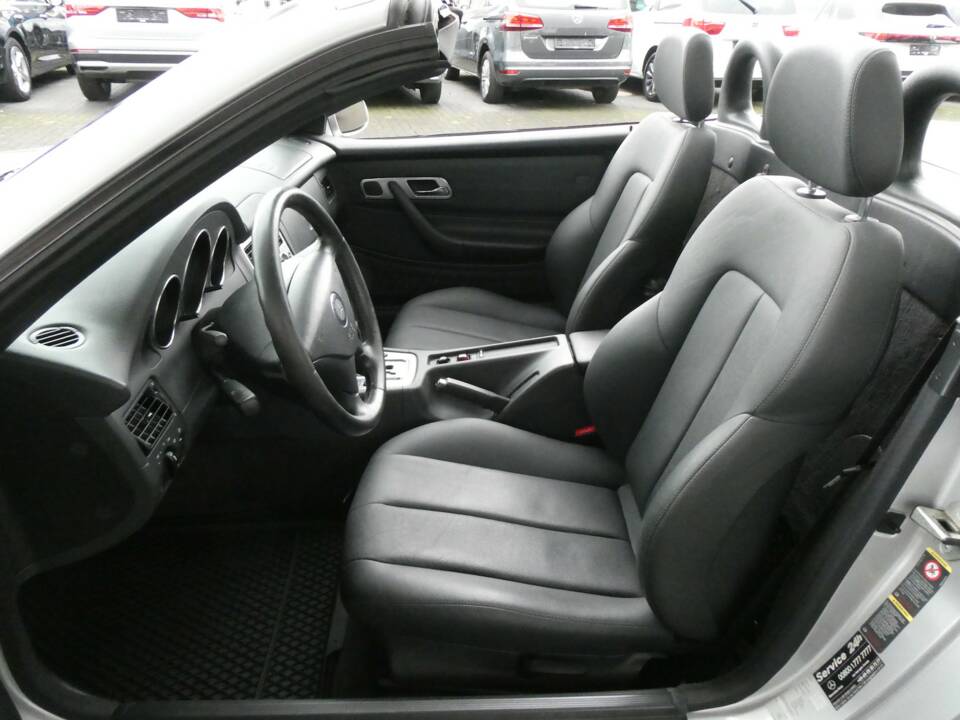 Bild 10/17 von Mercedes-Benz SLK 230 Kompressor (2003)