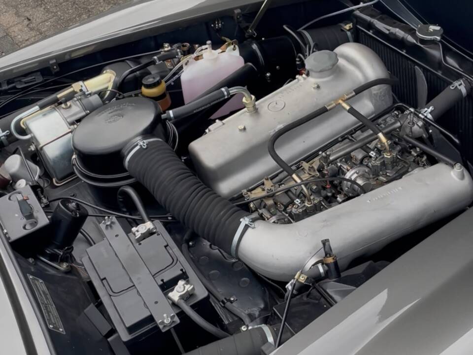 Image 37/51 de Mercedes-Benz 190 SL (1960)