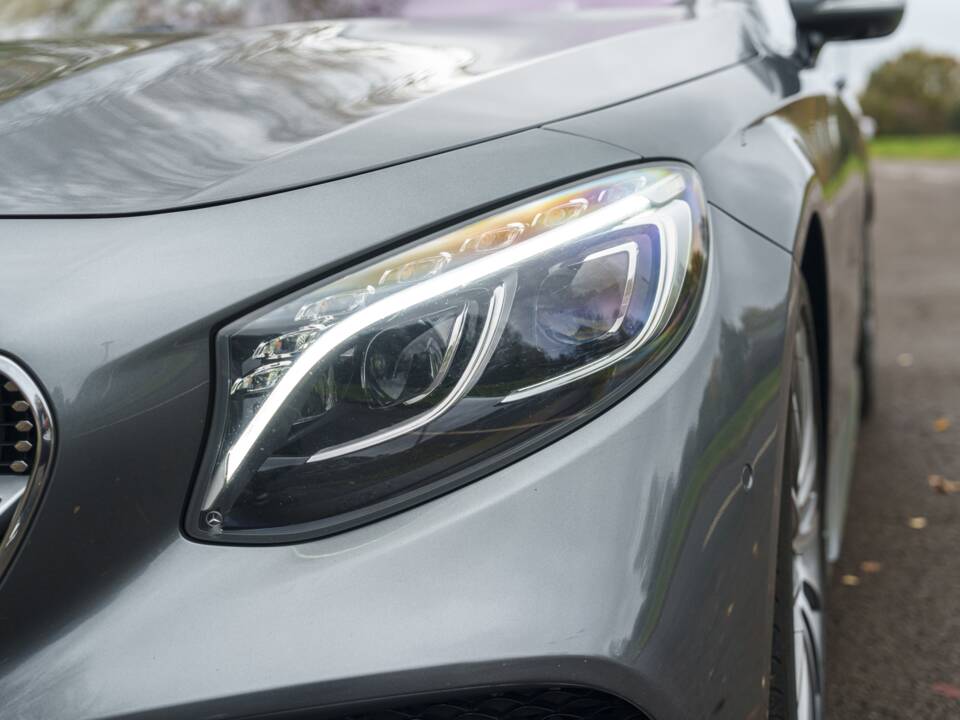 Bild 9/23 von Mercedes-Benz S 560 (2018)