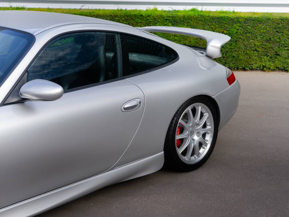 Bild 2/29 von Porsche 911 GT3 (2001)