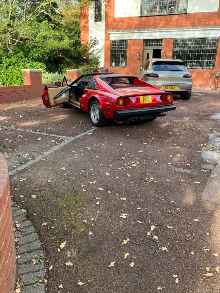Immagine 10/12 di Ferrari 308 GTS Quattrovalvole (1984)