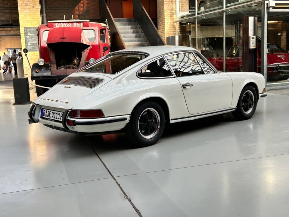 Bild 8/25 von Porsche 911 2.0 E (1968)