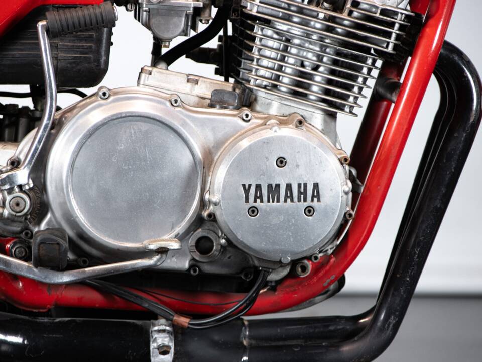 Image 38/50 of Yamaha XS 750 (1979)