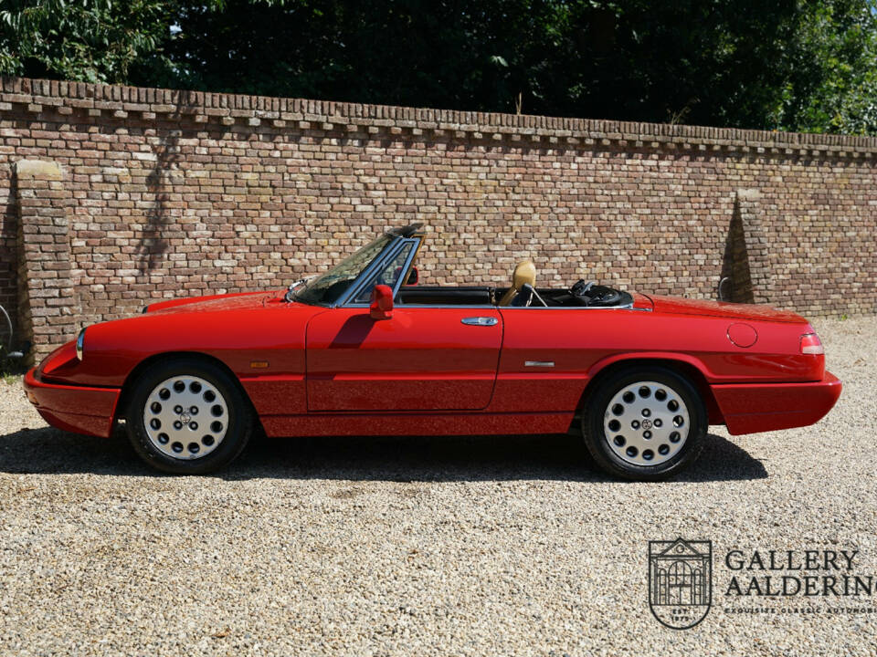 Imagen 10/50 de Alfa Romeo 2.0 Spider (1991)