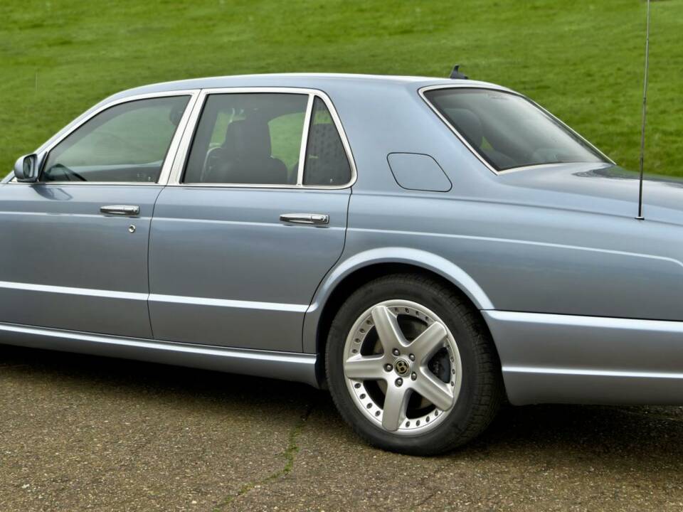 Image 9/49 of Bentley Arnage T (2003)