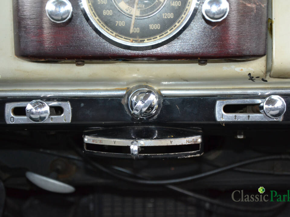 Image 35/50 of Mercedes-Benz 220 (1952)