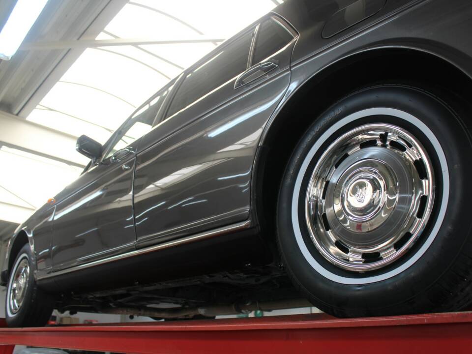 Image 8/50 of Rolls-Royce Silver Spirit (1987)