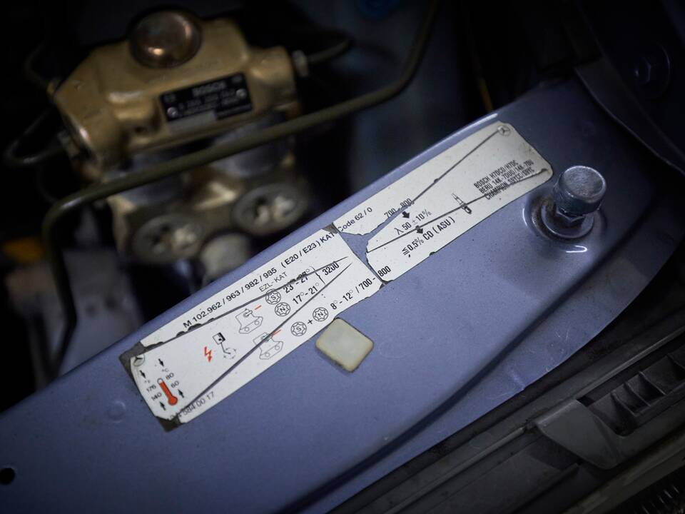 Image 91/100 of Mercedes-Benz 230 TE (1990)