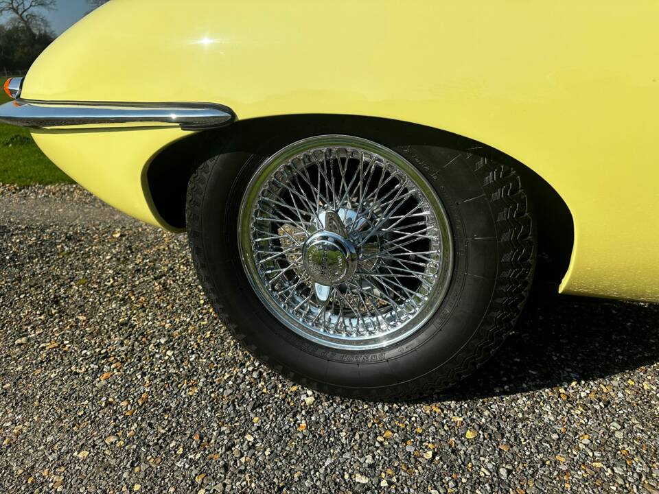 Afbeelding 24/100 van Jaguar E-Type (1968)