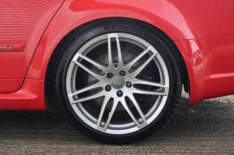 Image 39/50 of Audi RS4 (2006)