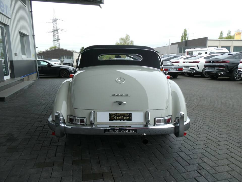 Immagine 5/33 di Mercedes-Benz 300 Sc Cabriolet A (1957)