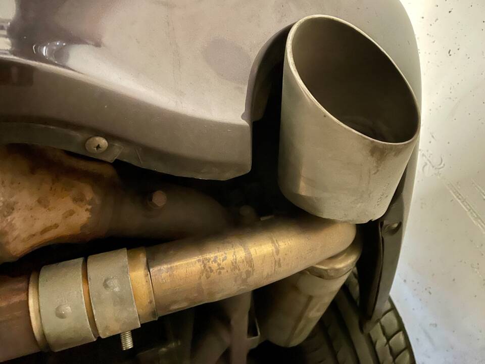 Bild 45/55 von Porsche 911 Carrera (1998)