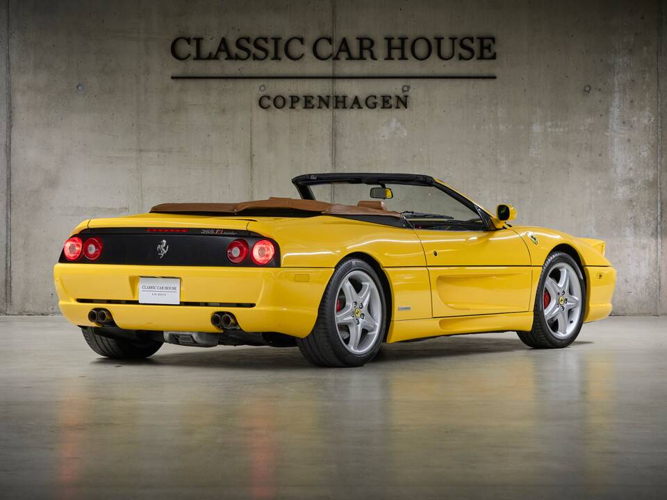 Image 10/100 of Ferrari F 355 Spider (1999)