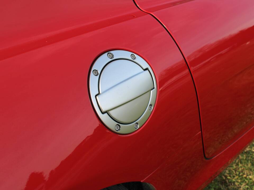 Image 17/57 of Mercedes-Benz SLS AMG (2010)