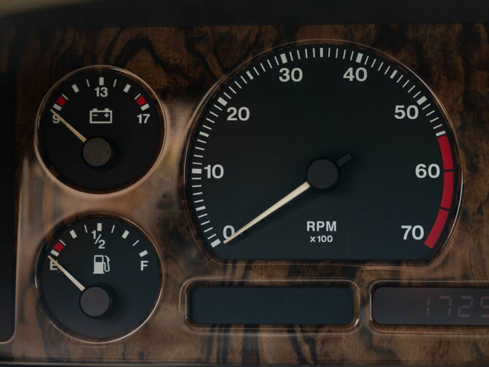 Afbeelding 44/50 van Jaguar XJ6 3.2 (1995)
