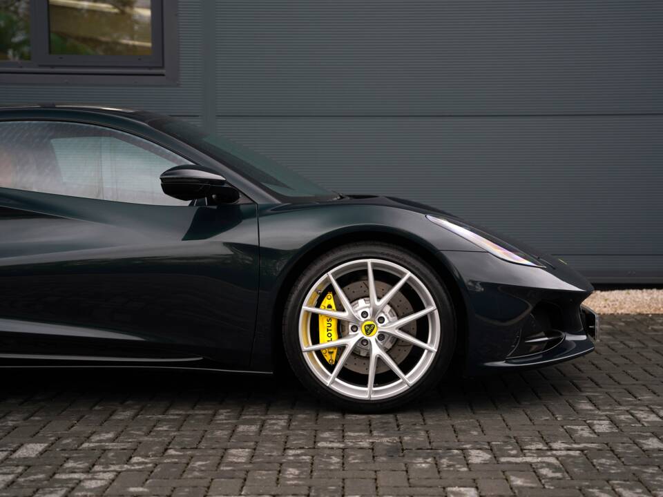 Image 28/50 de Lotus Emira &quot;First Edition&quot; (2023)