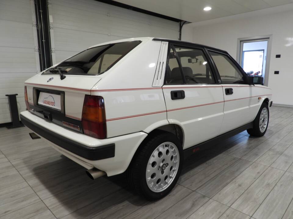Imagen 4/15 de Lancia Delta HF Turbo (1995)