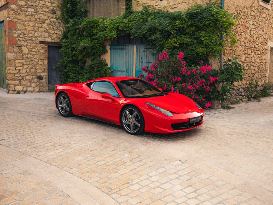 Image 1/15 of Ferrari 458 Italia (2010)