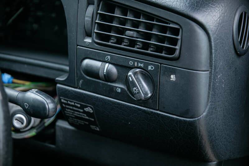 Bild 35/50 von Volkswagen Golf III Cabrio 2.0 (1995)