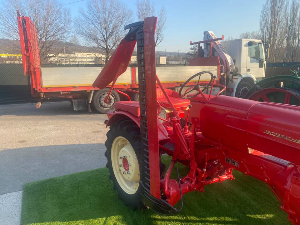 Imagen 7/12 de Porsche-Diesel Junior L (1960)